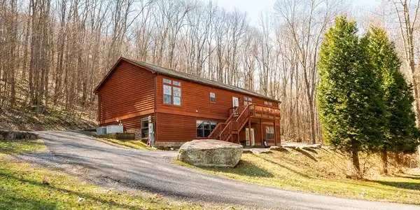 2228 HOYES RUN ROAD