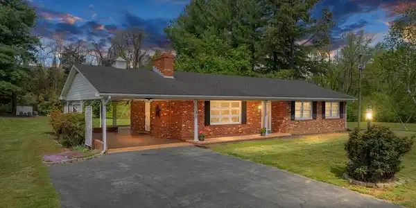 2 GREENFIELD ROAD