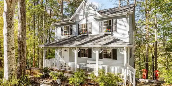 60 CHIPPEWA LN