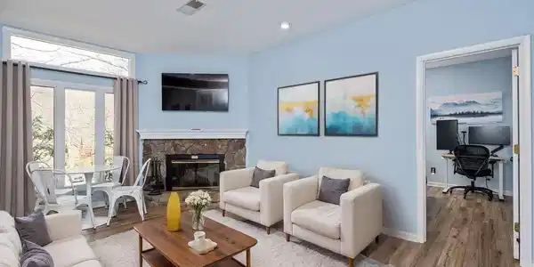 740 LAURELWOOD CONDOS