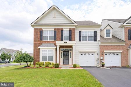 201 STRATHMORE WAY E