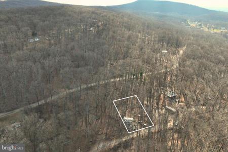 SEC B #211,212 WOODPECKER LANE