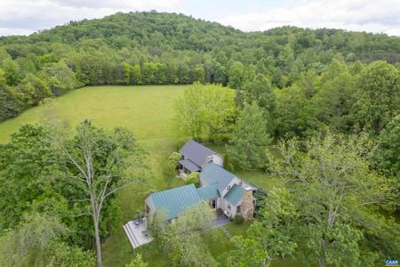 7122 HARRIS MOUNTAIN LN