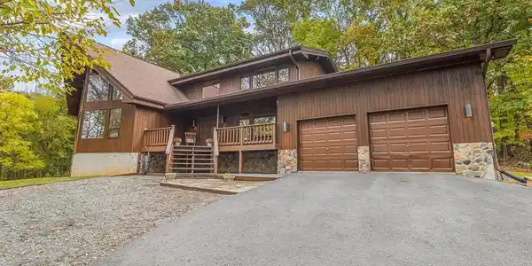 105 RABBITS REST LANE