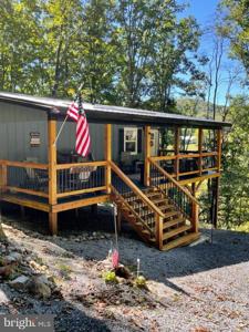 15 MEADOW VIEW DRIVE