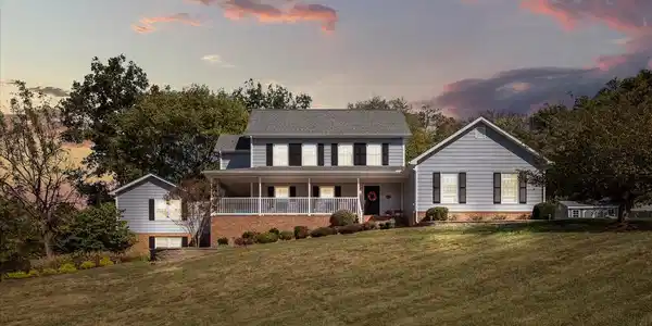 107 LAUNCHRIS DRIVE