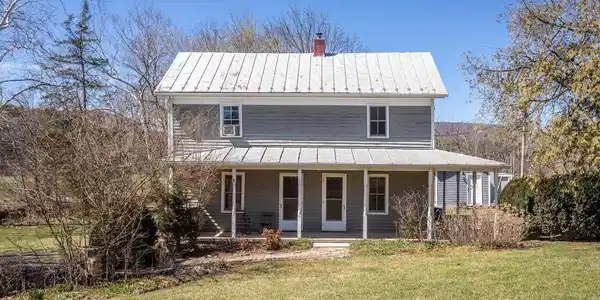 2435 SEVEN FOUNTAINS ROAD