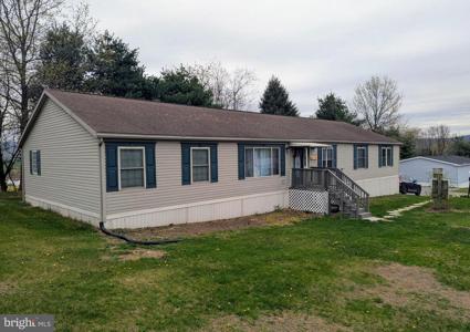 3 HAWTHORNE LANE