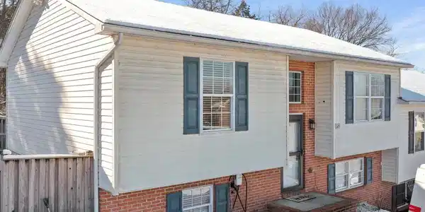 524 STONEWALL STREET