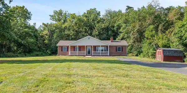 6075 STRASBURG ROAD