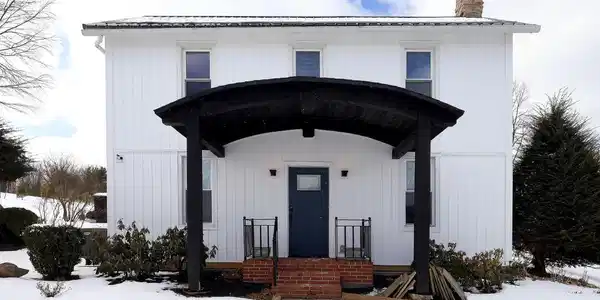 711 BLANCHARD STREET