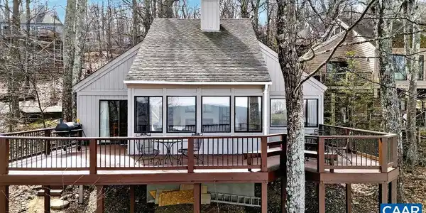 170 NORTH ROCK TREE LN