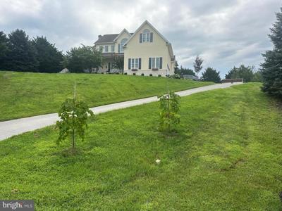 2605 RISING ROCK COURT
