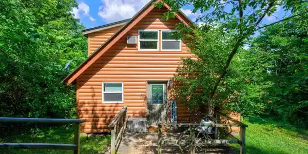 707 OVERLOOK DRIVE