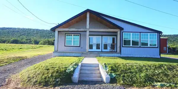 270 MOUNTAIN ROAD