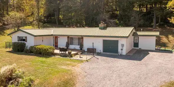 697 MONTE VISTA ROAD