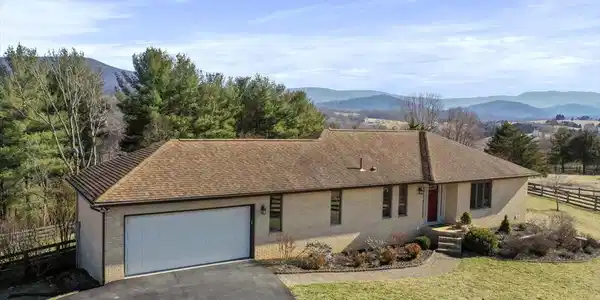 240 CAVALLI COURT