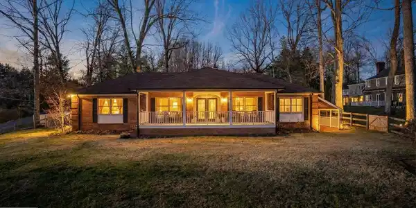 3466 MIDDLE ROAD