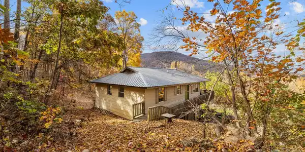 119 Pinnacle Mountain Road