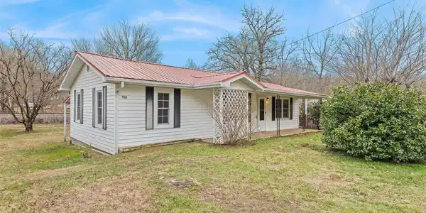 1124 Skyland Drive