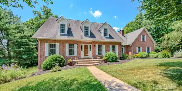74 Challedon Drive