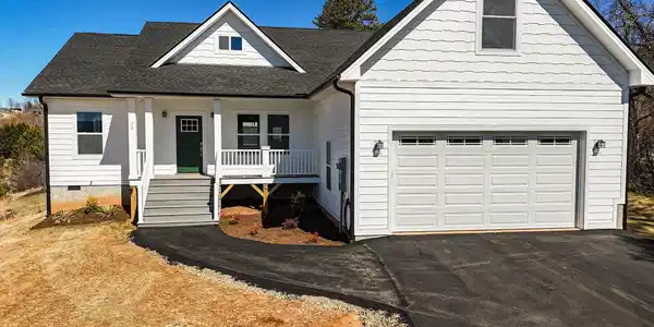 32 Little Oak Road