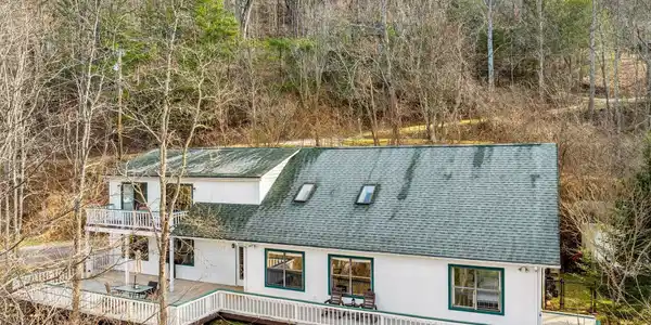 53 Hackberry Lane