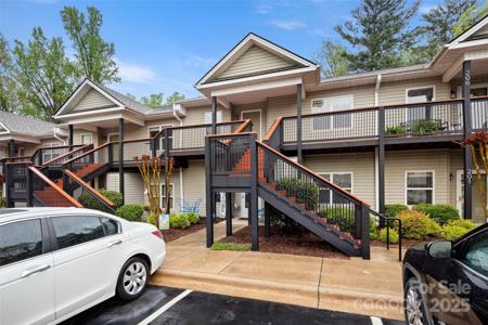207 Carlyle Way
