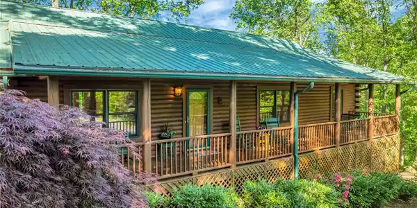 212 Glen Echo Circle