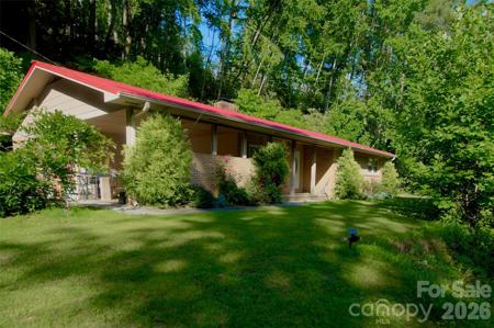 583 Deer Park Lake Road