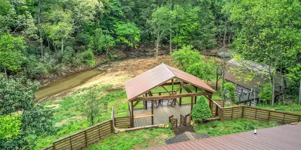 731 Old Fort Road