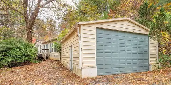 1 Kelsey Court