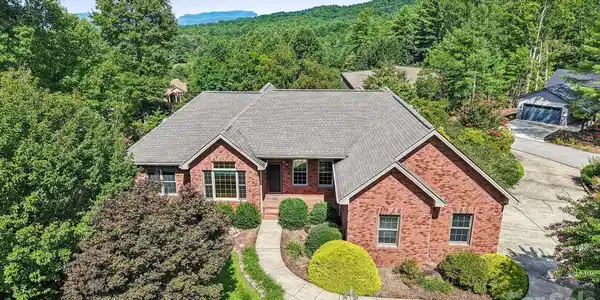 28 Tudor Crescent Court