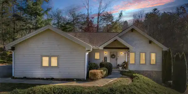 9 Fairway View Drive