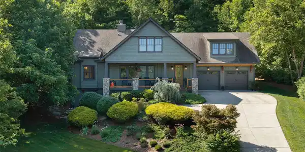 80 Village Pointe Lane