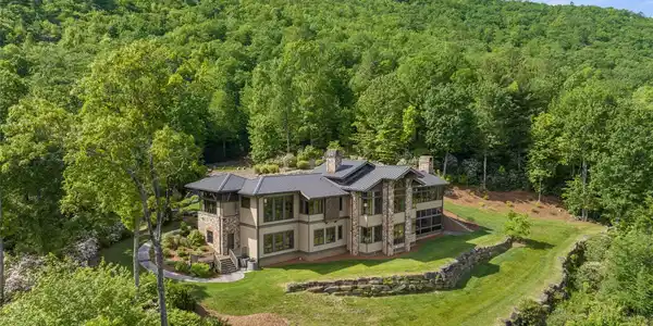 1547 Walnut Cove Road