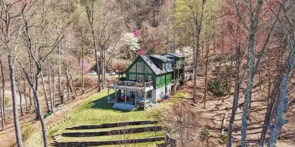284 Robin Roost Road