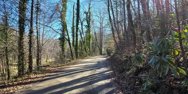 25 Rush Creek Road