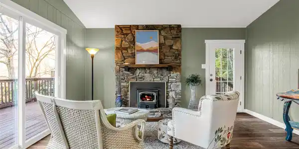 1625 Mountain Cove Road