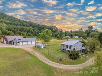 881 S Mountain Road