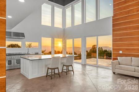 6718 Walkertop Mountain Heights Drive