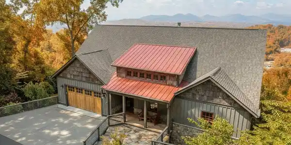 9 Soaring Hawk View