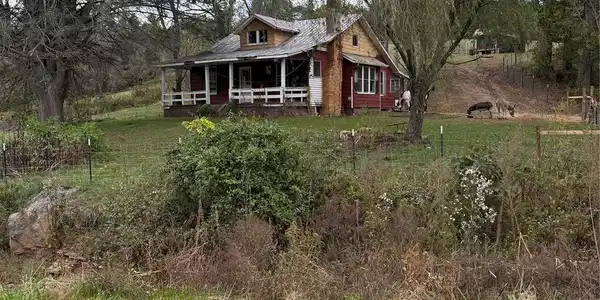 49 Loggy Hollow Road