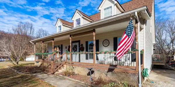 22 Ivy Garden Drive