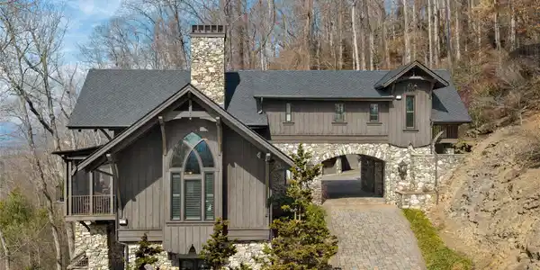 434 Coopers Hawk Drive