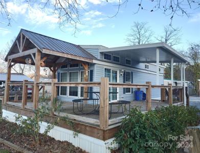 120 Pike Point