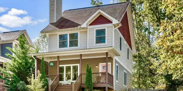 31 Lamar Avenue