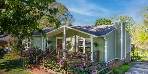 34 Knoll Ridge Drive
