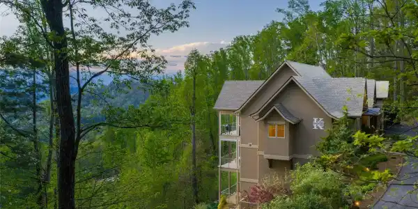 32 Timberwolf Court