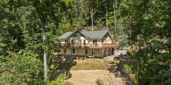 88 Brown Bear Way